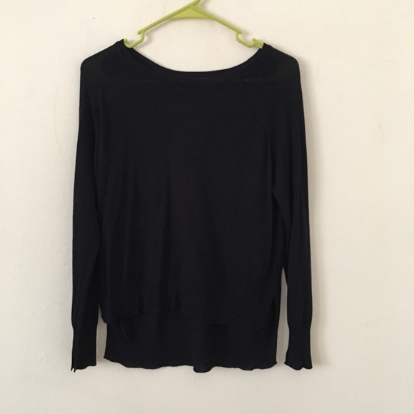 Two Light Zara Sweaters (Cream& Navy) - Picture 4 of 5